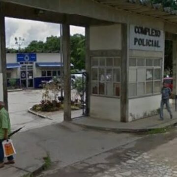 Câmera flagra ladrão furtando moto na Amélia Amado em Itabuna