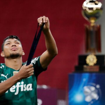 Palmeiras cai outra vez nos pênaltis e Defensa conquista a Recopa