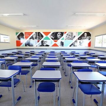 Governo autoriza aulas semipresenciais em 19 cidades baianas