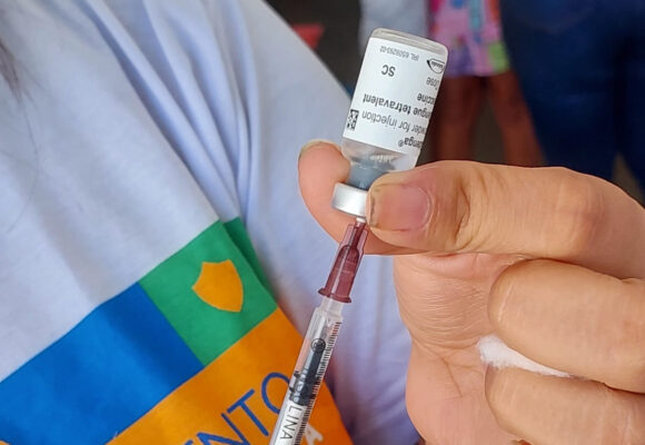 Prefeitura de Itabuna realiza vacinação contra dengue no Shopping Jequitibá