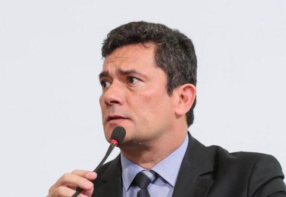 Relator vota contra cassação do mandato de senador de Sérgio Moro