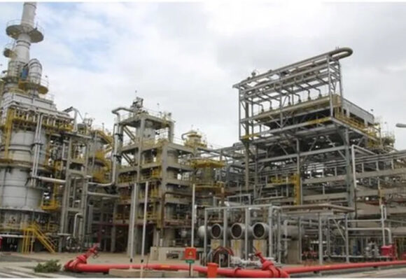 Após rumores de desabastecimento refinaria de Mataripe reforça estoque com carga extra de gás de cozinha