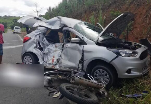 Duas pessoas morreram e quatro ficaram feridas  em acidentes nas rodovias da região