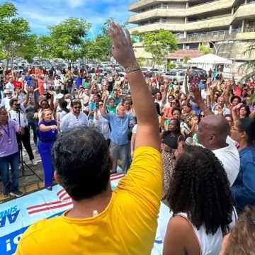 Professores estaduais da Bahia aprovam nova paralisação por reajuste salarial  nesta segunda e terça-feira