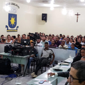 Vereadores pedem abertura de CPI para apurar contratos em prefeitura de Coaraci