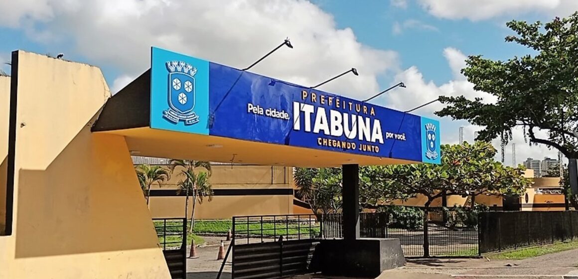 Justiça manda retirar manifestantes da Guarda Civil Municipal de Itabuna que ocupavam Gabinete do Prefeito