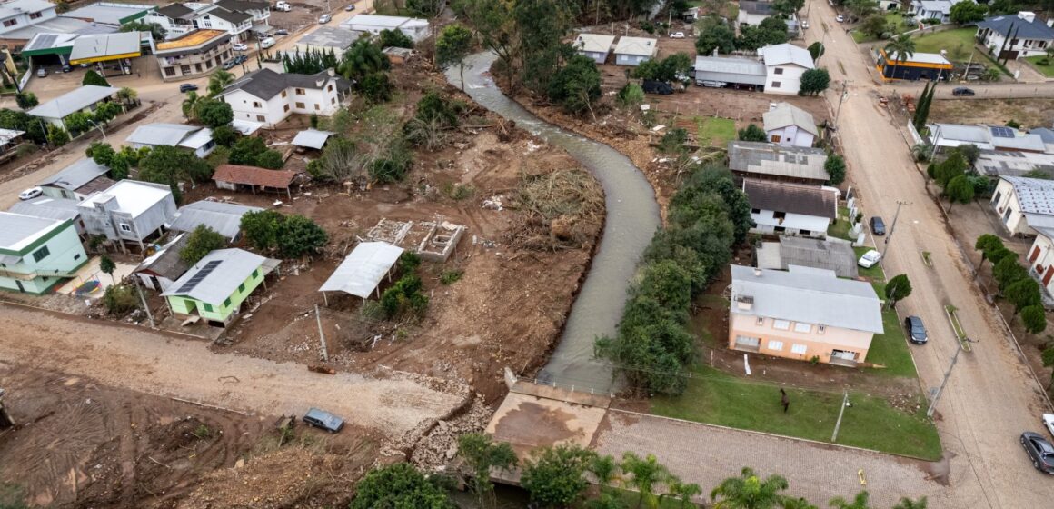 Defesa Civil registra 172 mortes devido às enchentes no RS; 42 ainda estão desaparecidas