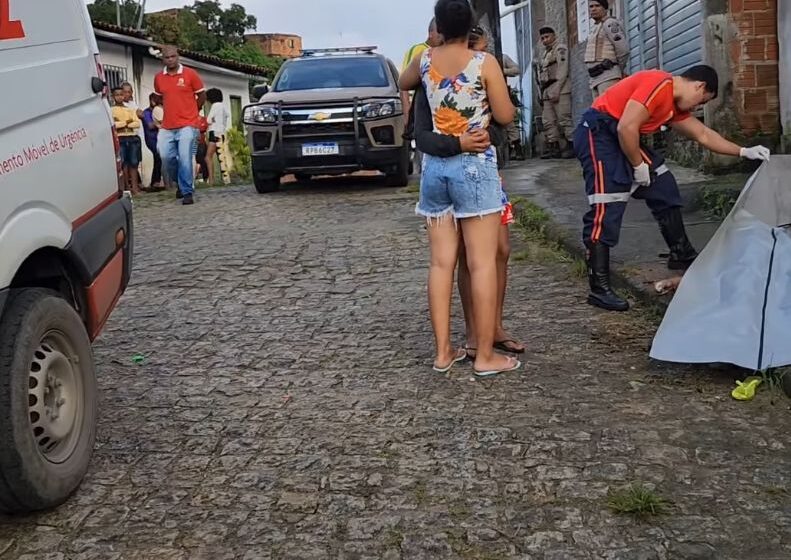 Corpo de mulher é encontrado com sinais de violência no Maria Pinheiro