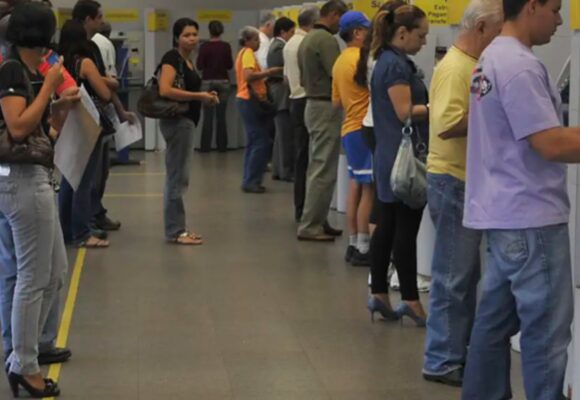 Extratos bancários vão ser padronizados a partir de segunda-feira