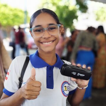 Mais de dois mil óculos de grau são doados para alunos da Rede Municipal de Ensino de Itabuna