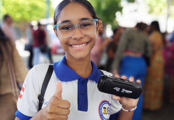 Mais de dois mil óculos de grau são doados para alunos da Rede Municipal de Ensino de Itabuna