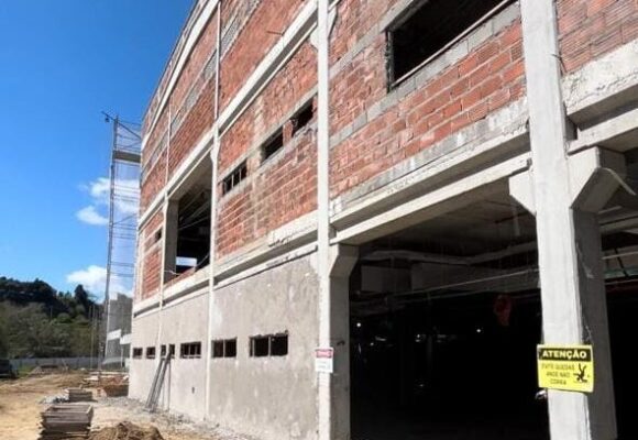 Mudanças no fluxo de veículos no estacionamento do Hospital de Base