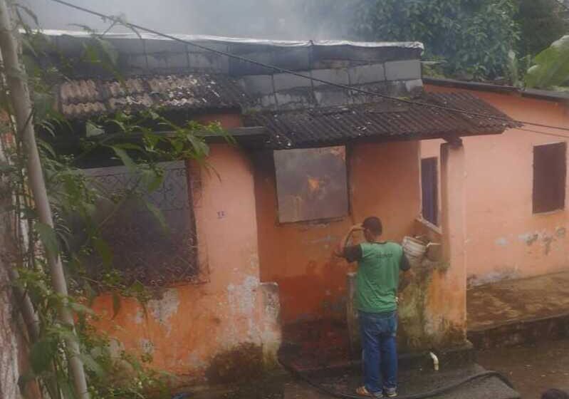 Duas crianças morrem carbonizadas em incêndio no bairro São Lourenço