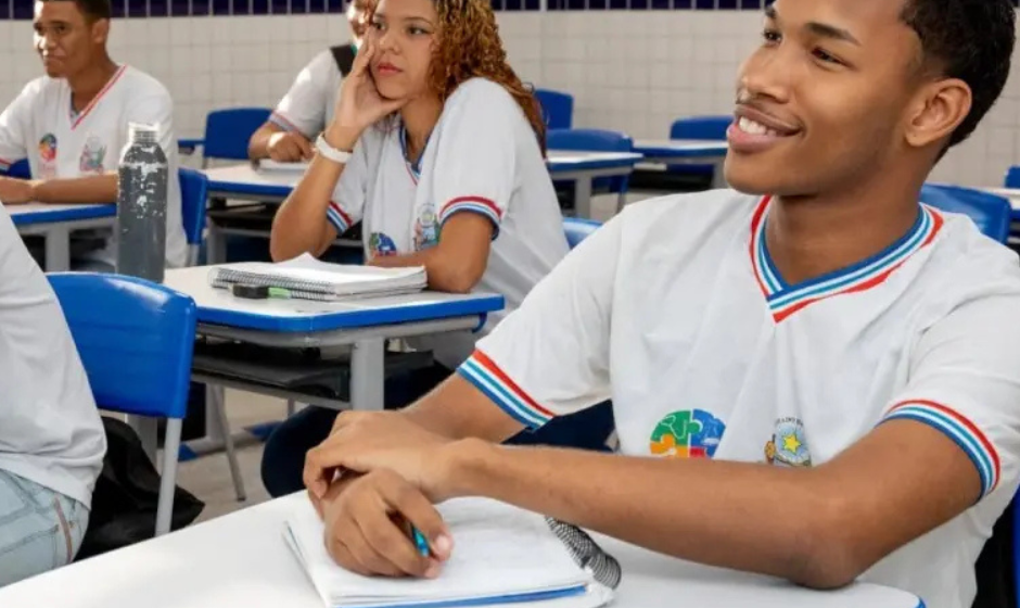 Renovação de matrícula para estudantes da rede estadual baiana começa na próxima segunda-feira