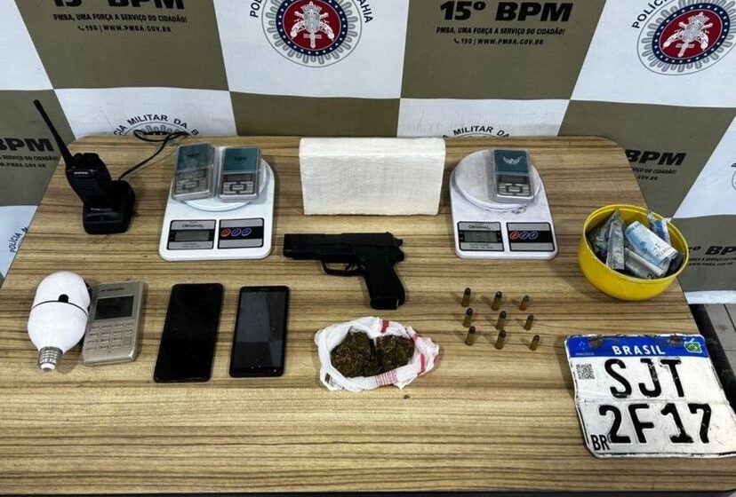 Polícia apreende simulacro e drogas em Itabuna durante a Operação Força Total